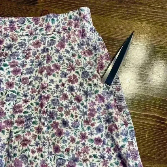 Vintage 90s Jantzen Pastel Purple Ditzy Floral Corduroy Skirt - Picture 4 of 7